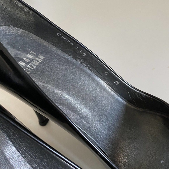 Stuart Weitzman Peep Toe Pump Patent Leather Black Slim Heel Slip On 6 M… - Picture 4 of 8